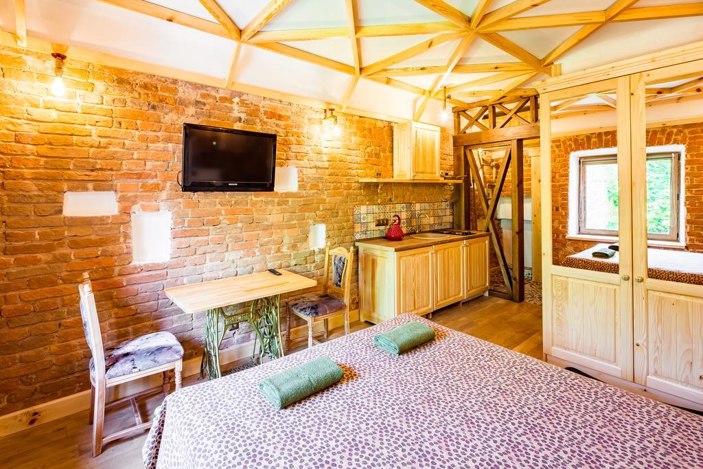 Nice Apartment Near Rynok Square Є Кондиціонер Світла Не Вимикали 리비프 외부 사진