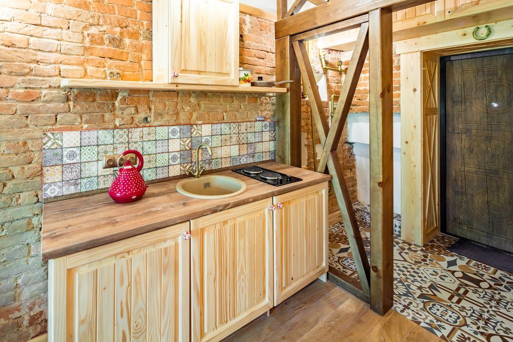 Nice Apartment Near Rynok Square Є Кондиціонер Світла Не Вимикали 리비프 외부 사진