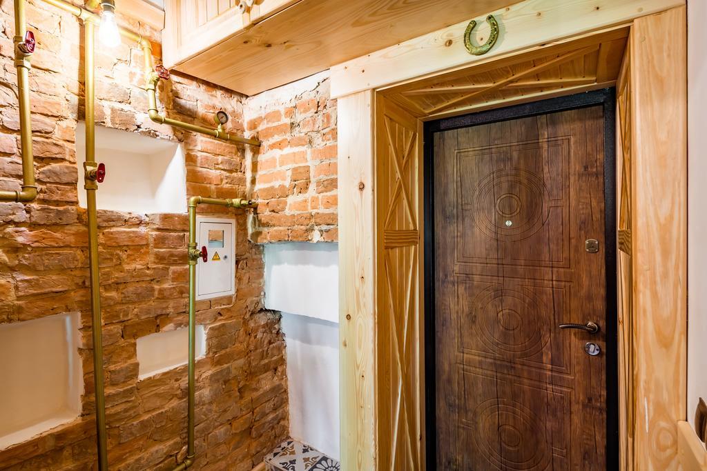 Nice Apartment Near Rynok Square Є Кондиціонер Світла Не Вимикали 리비프 외부 사진